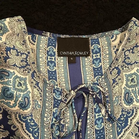 Cynthia Rowley sleeveless paisley blue blouse, size S - Picture 3 of 7
